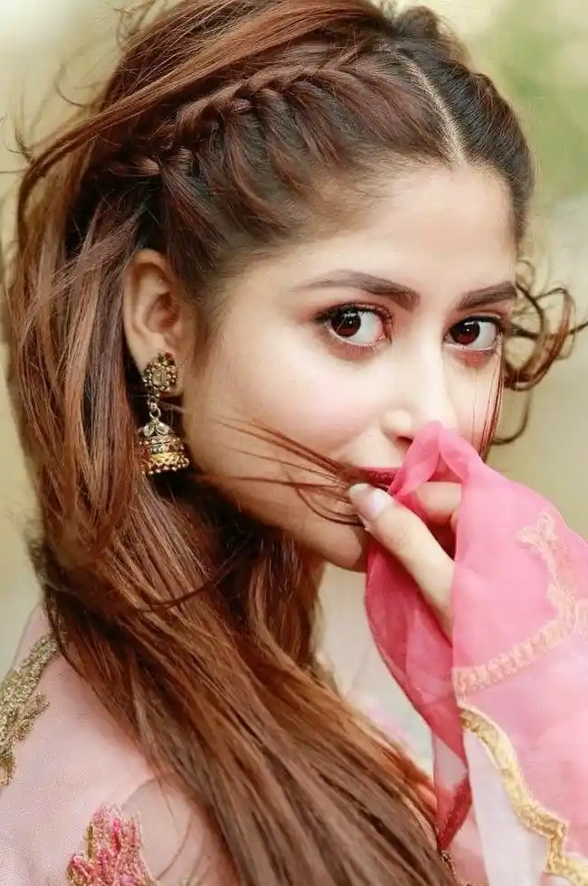 real simple girl image,Real simple girl image wallpaper,Real simple girl image download,Beautiful girl Pic Simple,Real simple girl image indian