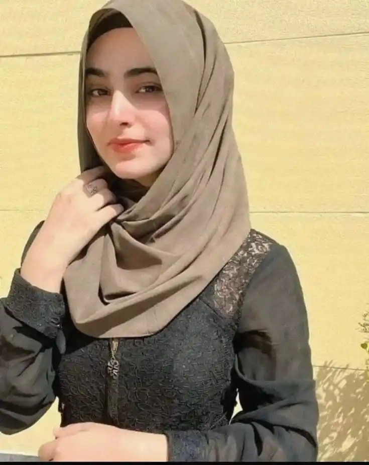 real simple girl image,Real simple girl image wallpaper,Real simple girl image download,Beautiful girl Pic Simple,Real simple girl image indian