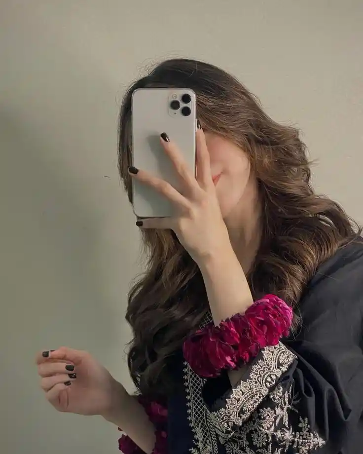 real simple girl image,Real simple girl image wallpaper,Real simple girl image download,Beautiful girl Pic Simple,Real simple girl image indian