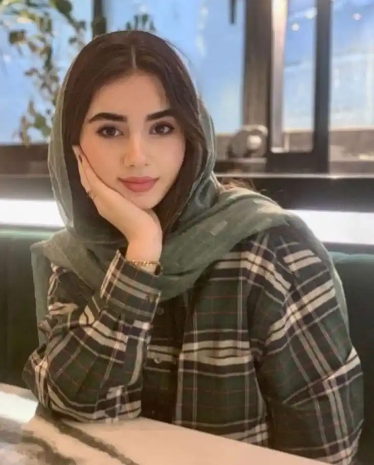 real simple girl image,Real simple girl image wallpaper,Real simple girl image download,Beautiful girl Pic Simple,Real simple girl image indian