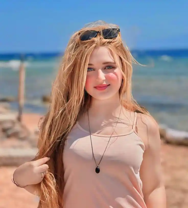 real simple girl image,Real simple girl image wallpaper,Real simple girl image download,Beautiful girl Pic Simple,Real simple girl image indian