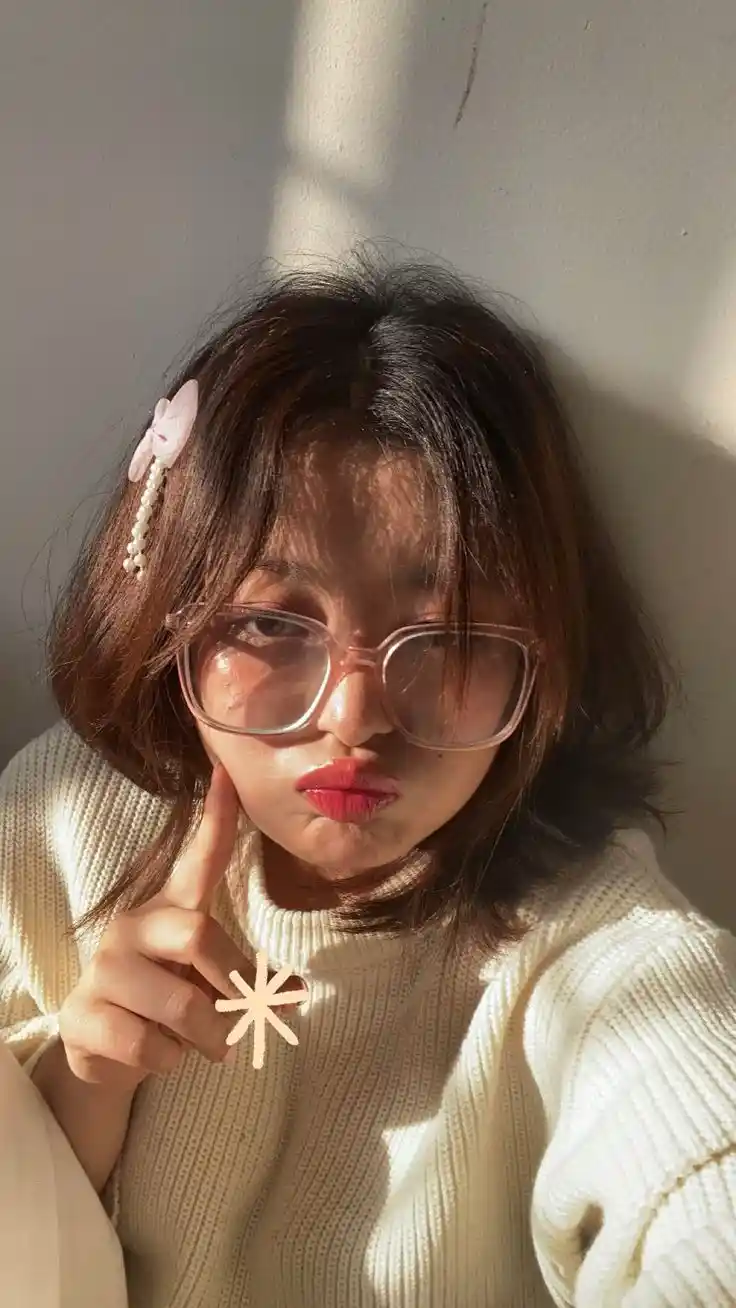 real simple girl image,Real simple girl image wallpaper,Real simple girl image download,Beautiful girl Pic Simple,Real simple girl image indian