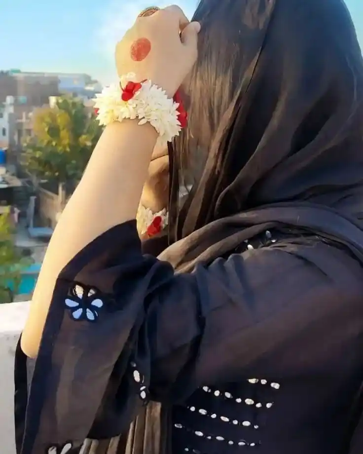 real simple girl image,Real simple girl image wallpaper,Real simple girl image download,Beautiful girl Pic Simple,Real simple girl image indian