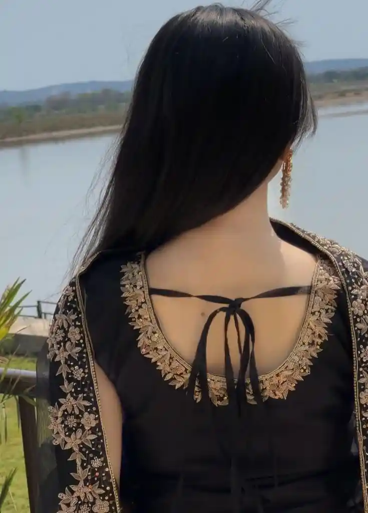 real simple girl image,Real simple girl image wallpaper,Real simple girl image download,Beautiful girl Pic Simple,Real simple girl image indian