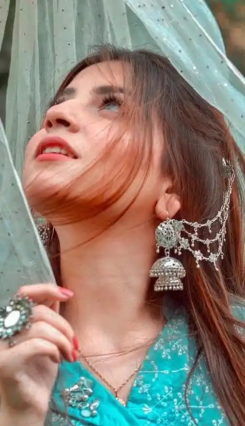 real simple girl image,Real simple girl image wallpaper,Real simple girl image download,Beautiful girl Pic Simple,Real simple girl image indian