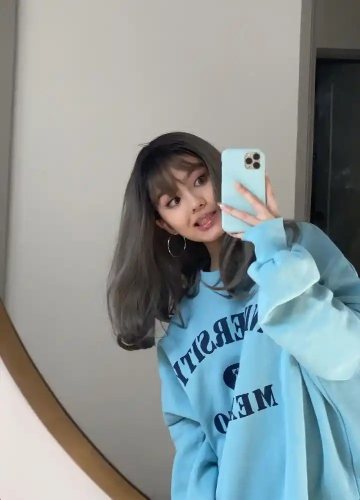 real simple girl image,Real simple girl image wallpaper,Real simple girl image download,Beautiful girl Pic Simple,Real simple girl image indian