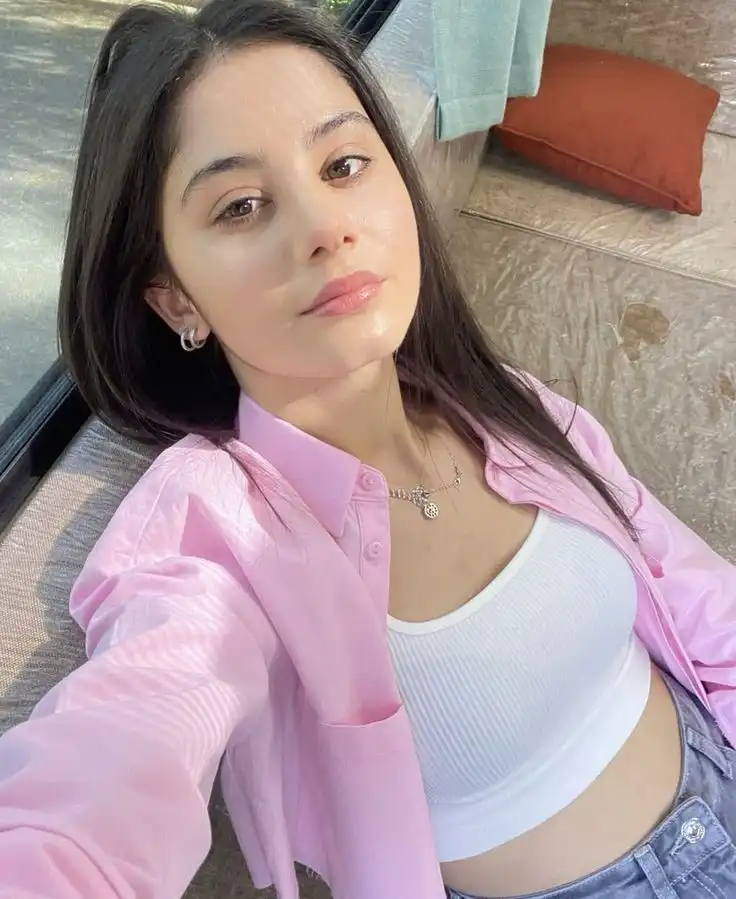 real simple girl image,Real simple girl image wallpaper,Real simple girl image download,Beautiful girl Pic Simple,Real simple girl image indian