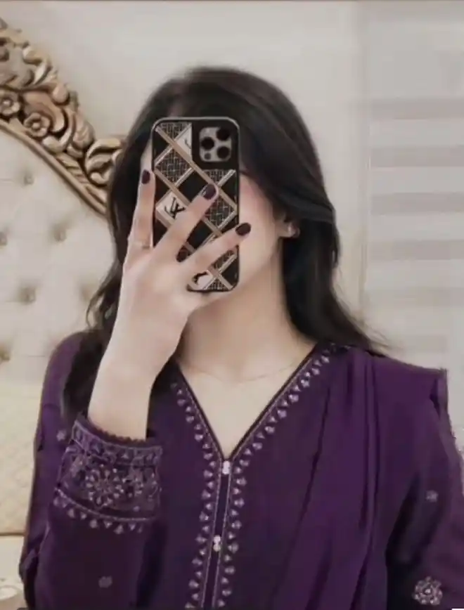 real simple girl image,Real simple girl image wallpaper,Real simple girl image download,Beautiful girl Pic Simple,Real simple girl image indian