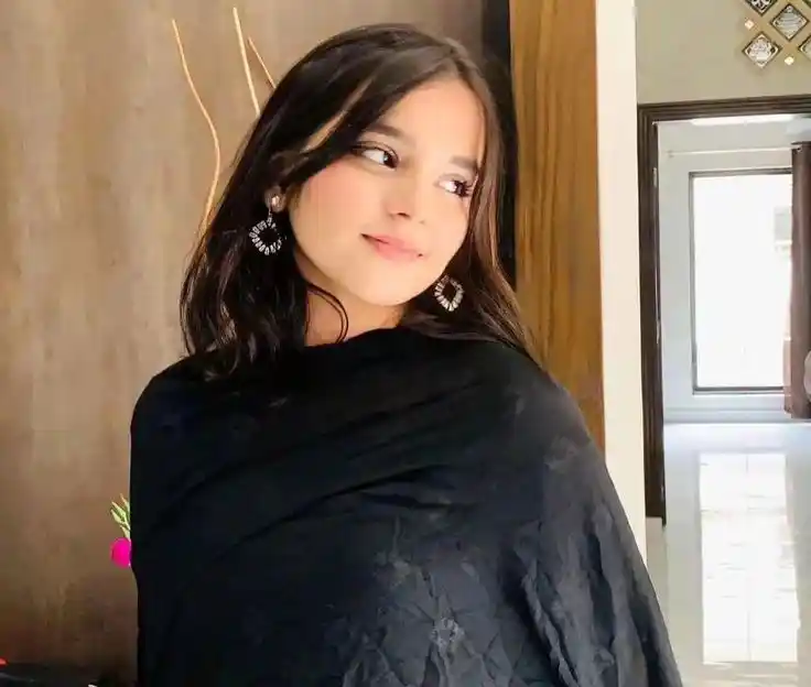 real simple girl image,Real simple girl image wallpaper,Real simple girl image download,Beautiful girl Pic Simple,Real simple girl image indian