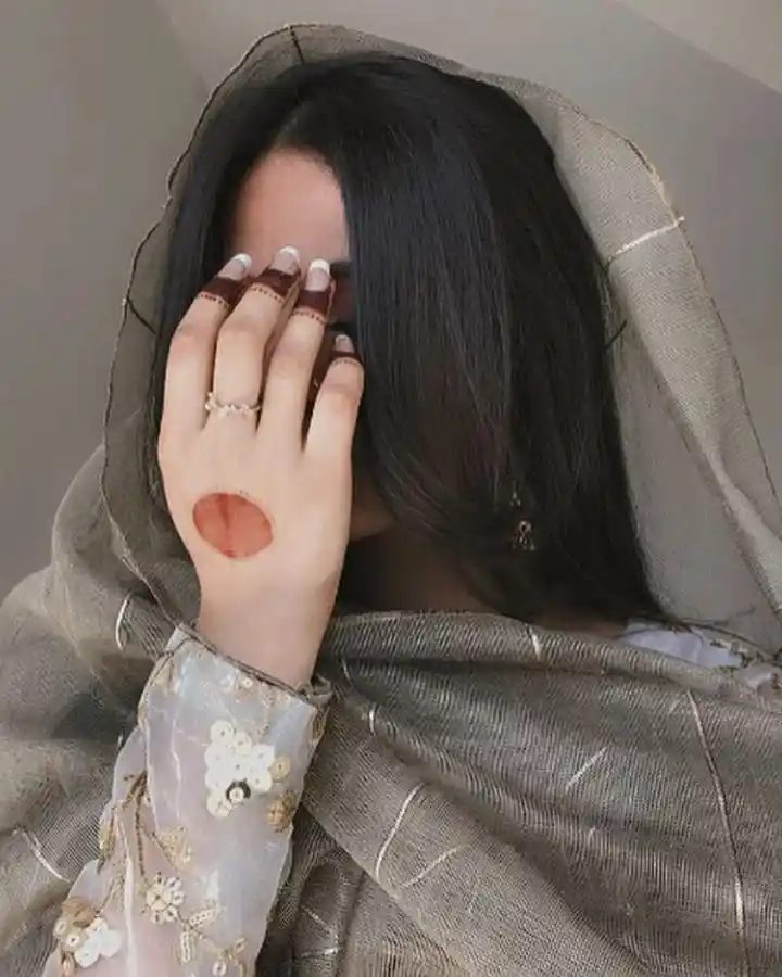 real simple girl image,Real simple girl image wallpaper,Real simple girl image download,Beautiful girl Pic Simple,Real simple girl image indian