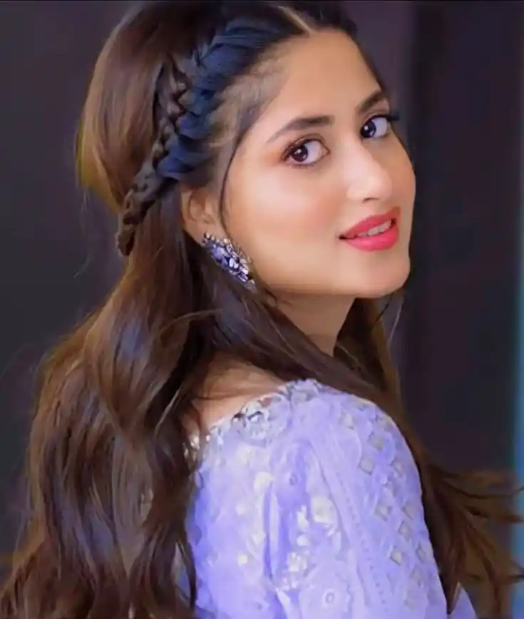 real simple girl image,Real simple girl image wallpaper,Real simple girl image download,Beautiful girl Pic Simple,Real simple girl image indian