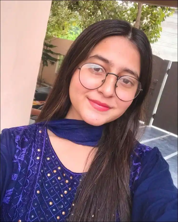 real simple girl image,Real simple girl image wallpaper,Real simple girl image download,Beautiful girl Pic Simple,Real simple girl image indian