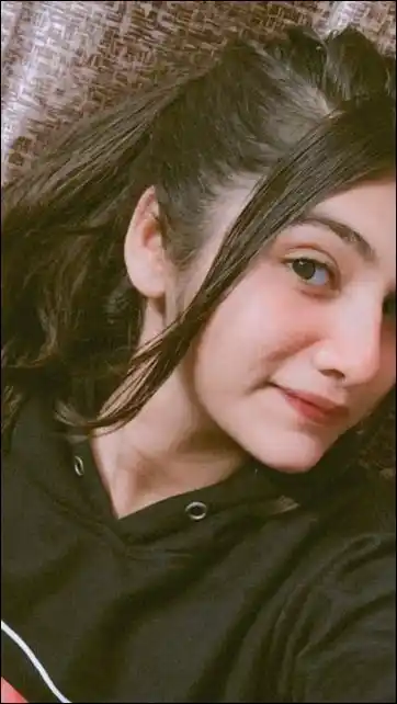 real simple girl image,Real simple girl image wallpaper,Real simple girl image download,Beautiful girl Pic Simple,Real simple girl image indian