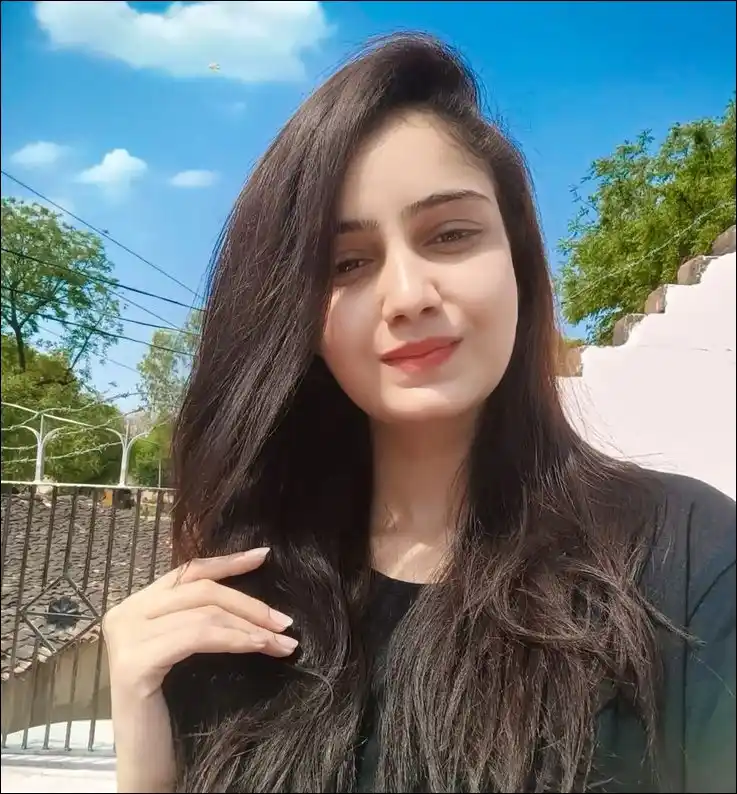 real simple girl image,Real simple girl image wallpaper,Real simple girl image download,Beautiful girl Pic Simple,Real simple girl image indian