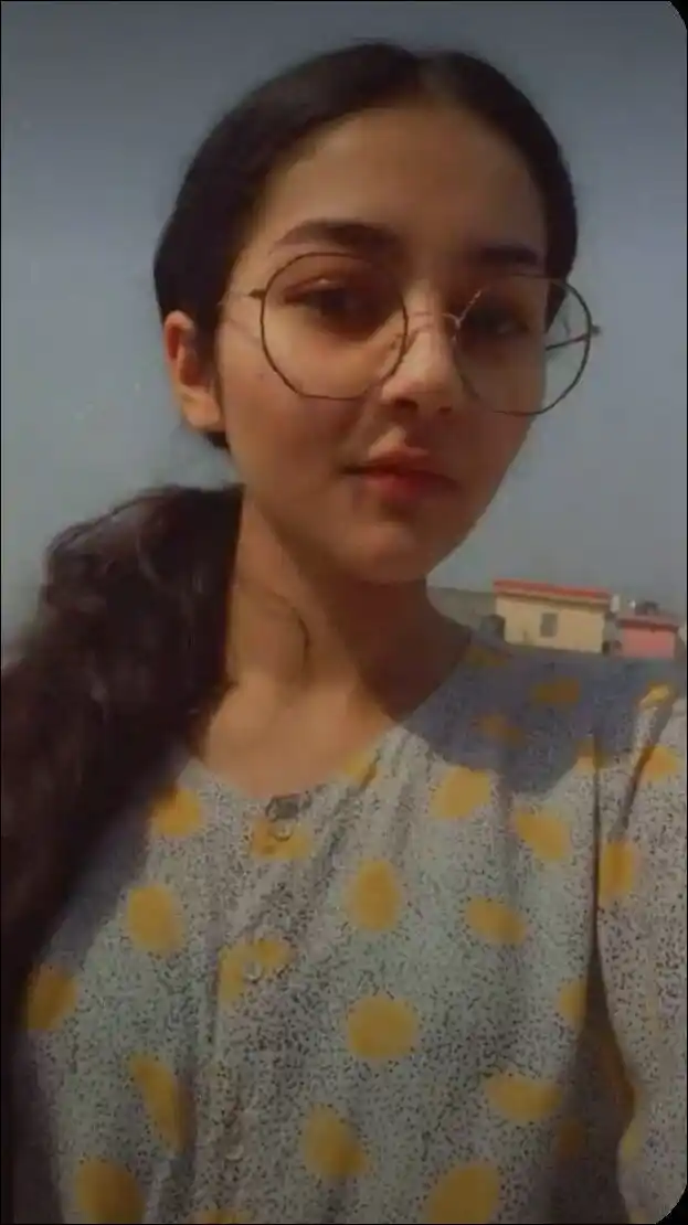 real simple girl image,Real simple girl image wallpaper,Real simple girl image download,Beautiful girl Pic Simple,Real simple girl image indian