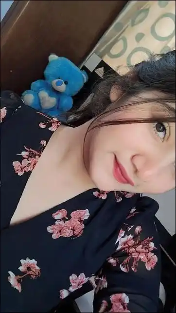 real simple girl image,Real simple girl image wallpaper,Real simple girl image download,Beautiful girl Pic Simple,Real simple girl image indian