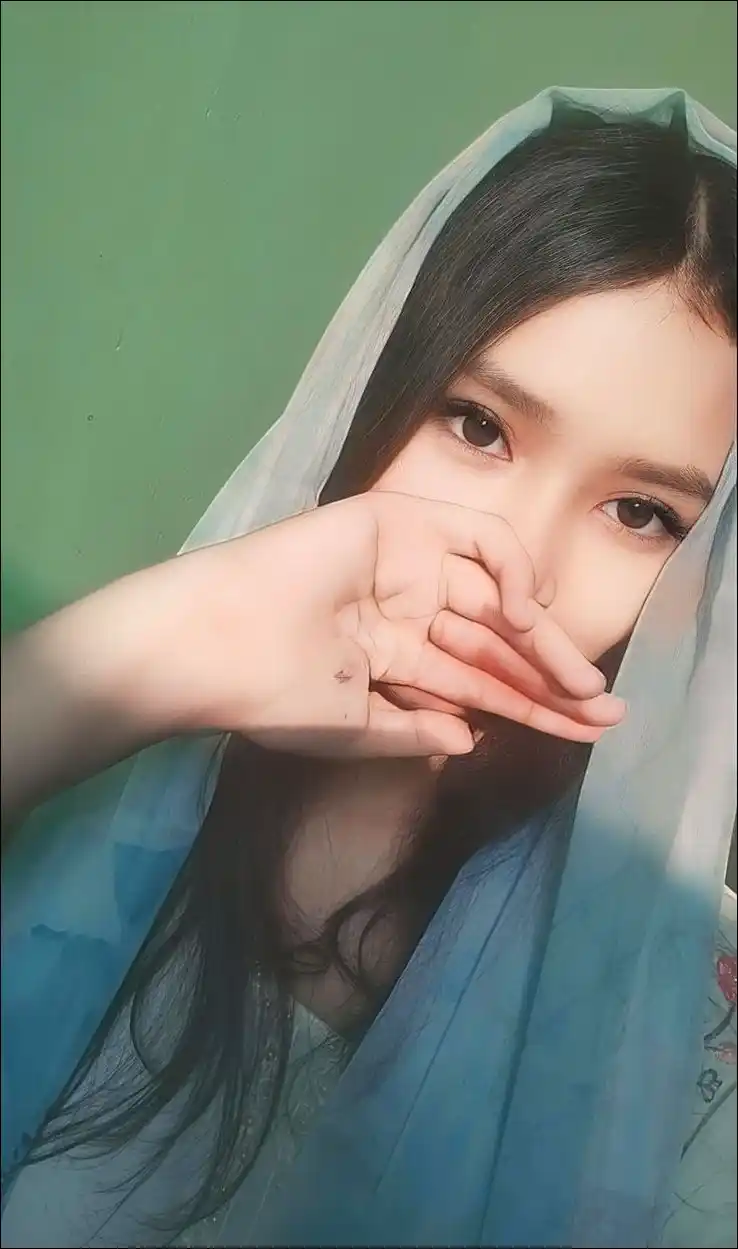 real simple girl image,Real simple girl image wallpaper,Real simple girl image download,Beautiful girl Pic Simple,Real simple girl image indian