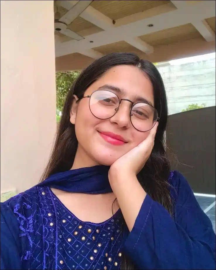 real simple girl image,Real simple girl image wallpaper,Real simple girl image download,Beautiful girl Pic Simple,Real simple girl image indian