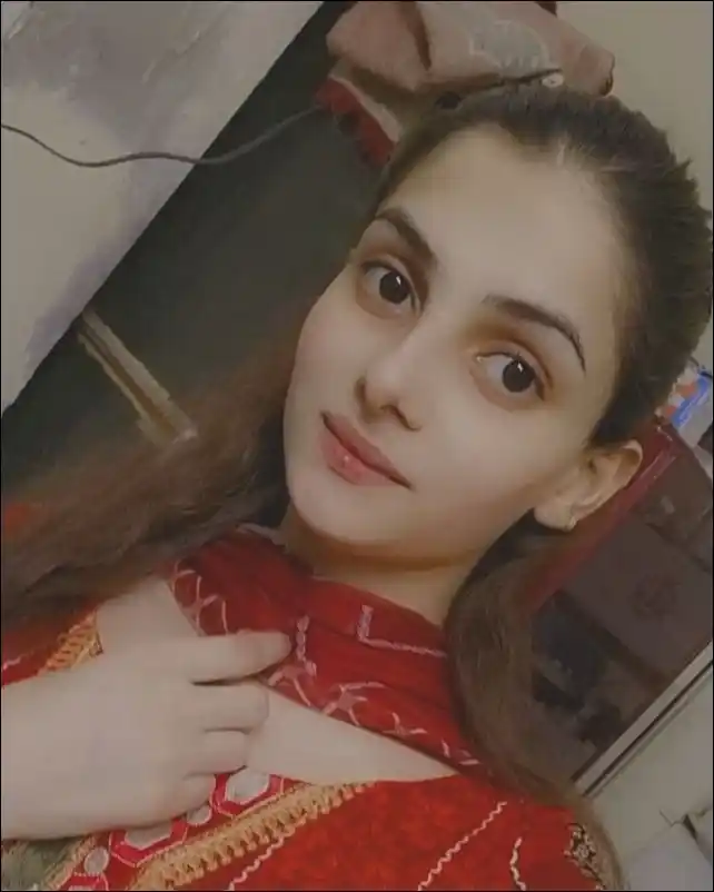 real simple girl image,Real simple girl image wallpaper,Real simple girl image download,Beautiful girl Pic Simple,Real simple girl image indian