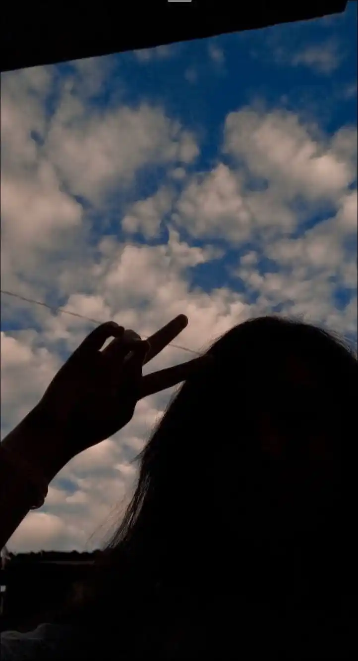 real simple girl image,Real simple girl image wallpaper,Real simple girl image download,Beautiful girl Pic Simple,Real simple girl image indian